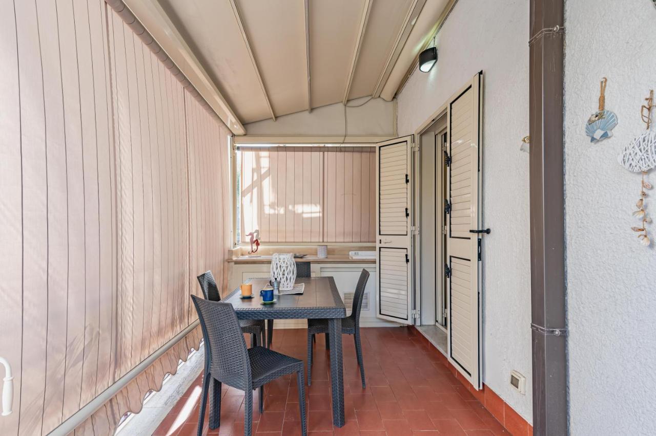 ジャルディーニ・ナクソスNaxos Bay Flat With Terrace 50 Meters From The Seaアパートメント エクステリア 写真